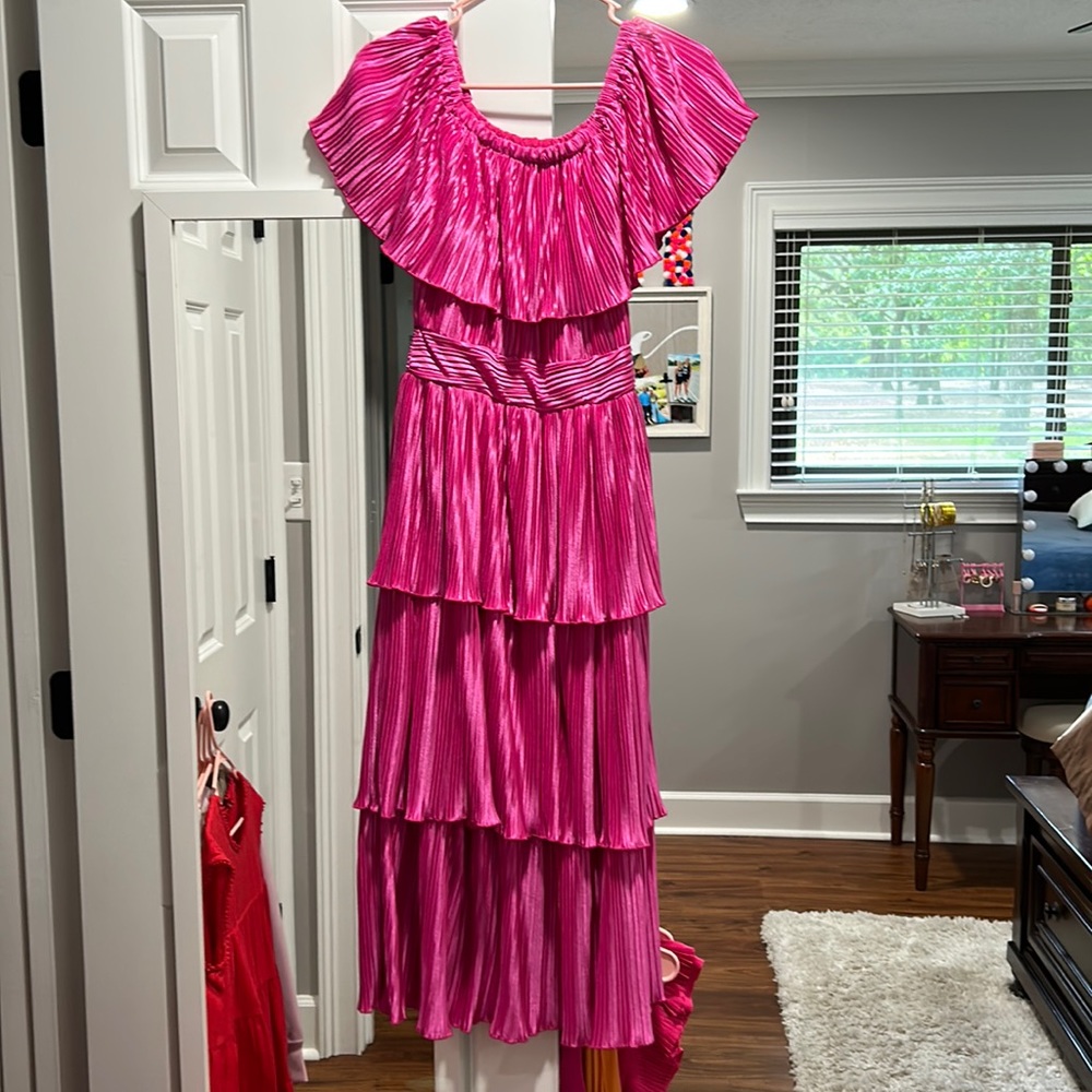 Elegant off the shoulder pink dress!